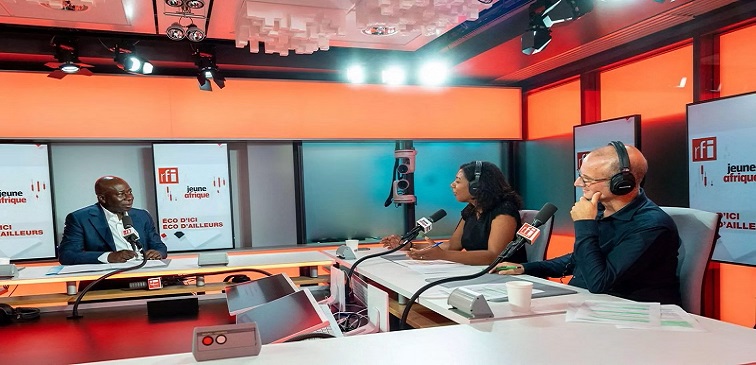 Economie  : Baidy Agne au micro de Bruno Faure (RFI) et Aurélie M'BIDA (Jeune Afrique)